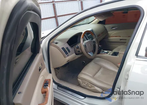 2010 Cadillac Sts Luxury Package from USA, damaged, VIN 1G6DU6EV6A0136702